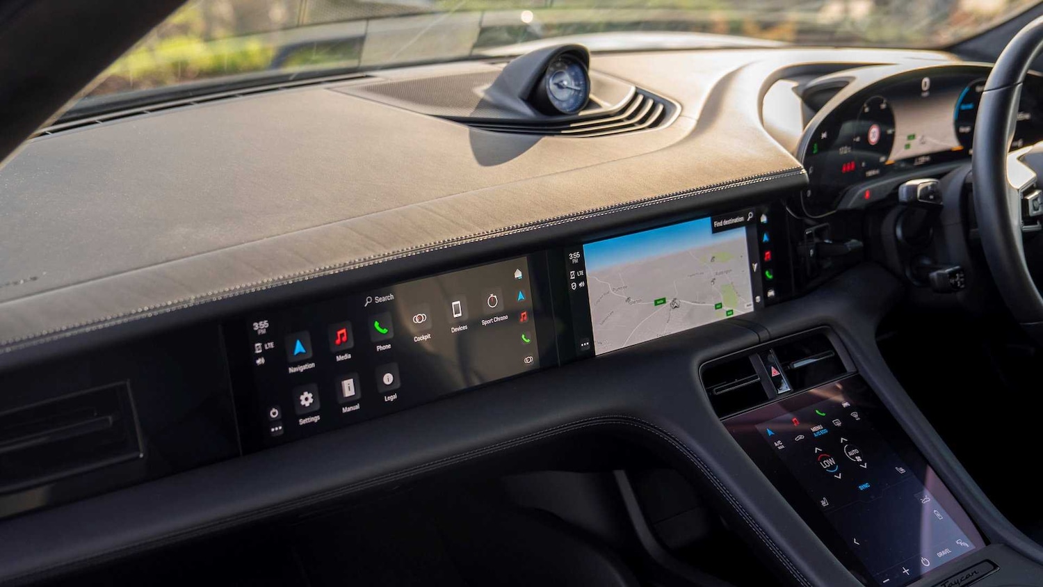 Used Porsche Taycan 2022 for sale - 76411304: Photo 15