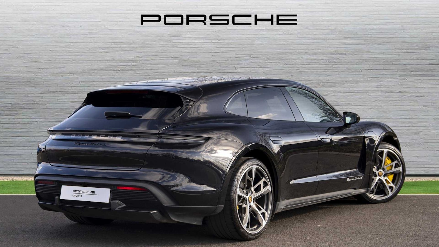 Used Porsche Taycan 2022 for sale - 76411304: Photo 2