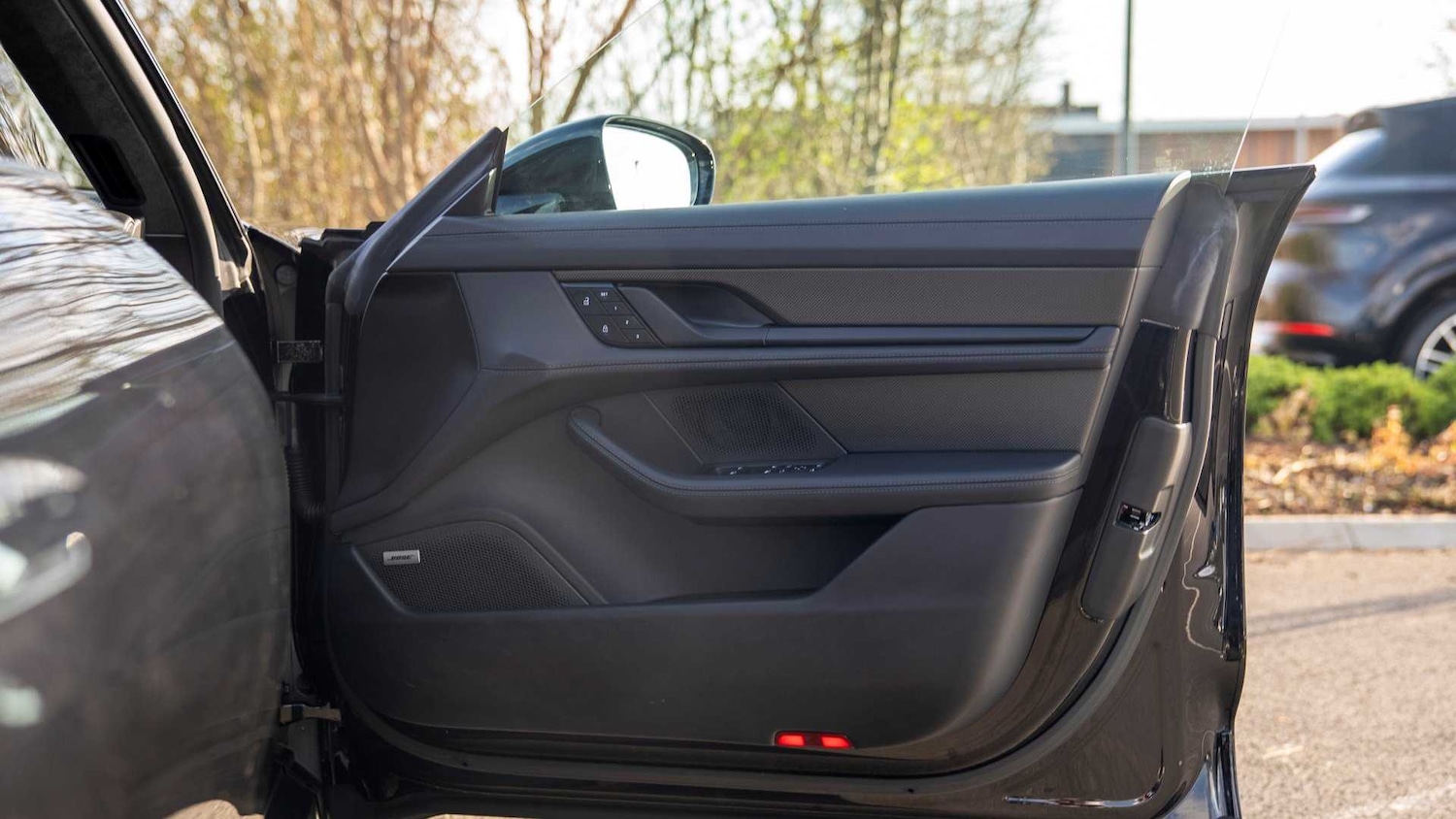 Used Porsche Taycan 2022 for sale - 76411304: Photo 30