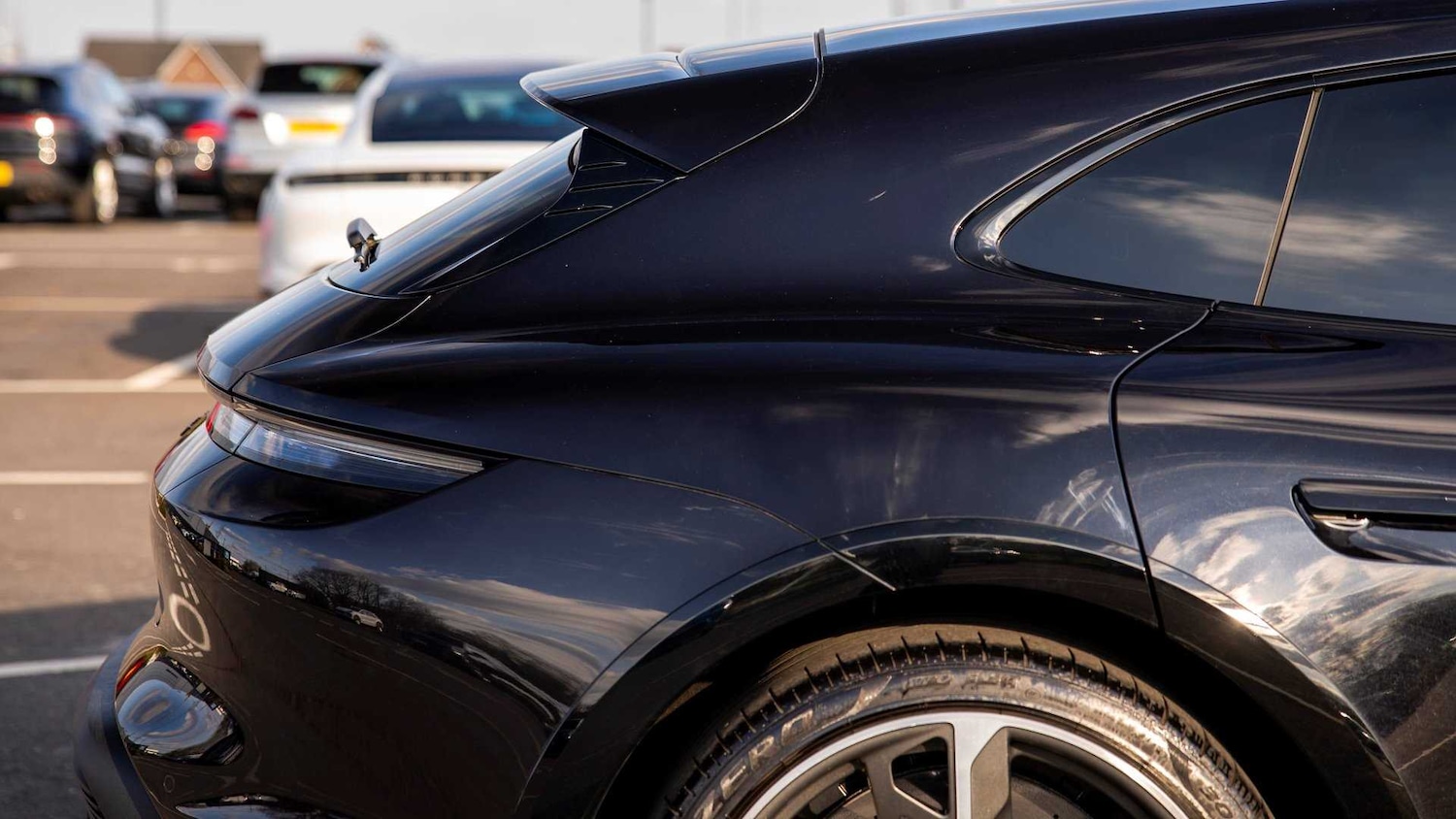 Used Porsche Taycan 2022 for sale - 76411304: Photo 34