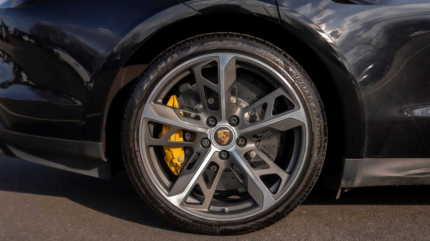 Used Porsche Taycan 2022 for sale - 76411304: Photo 4