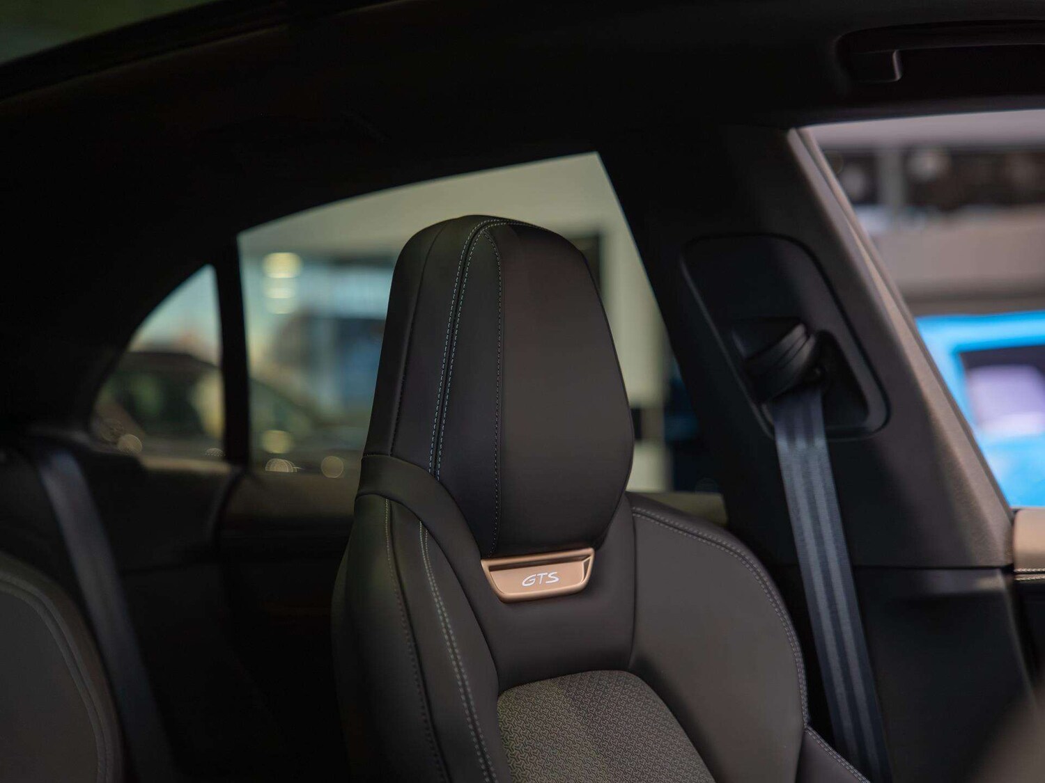 Used Porsche Macan 2026 for sale - 77527136: Photo 12