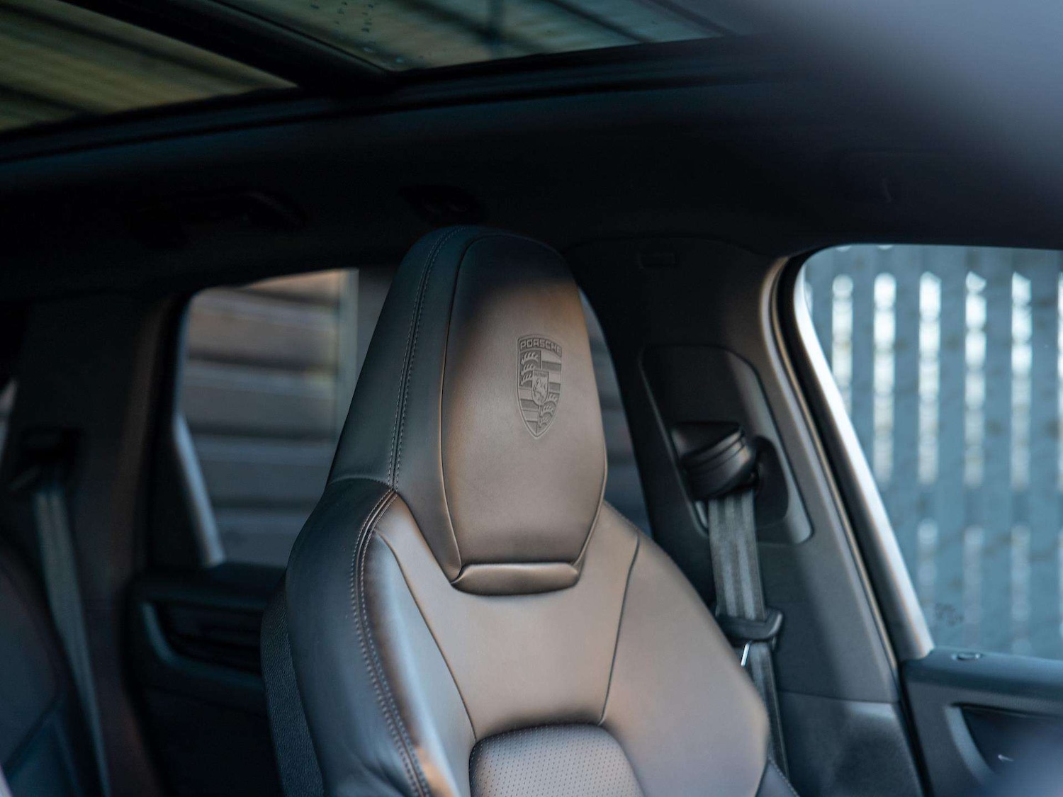 Used Porsche Cayenne 2023 for sale - 77018847: Photo 12