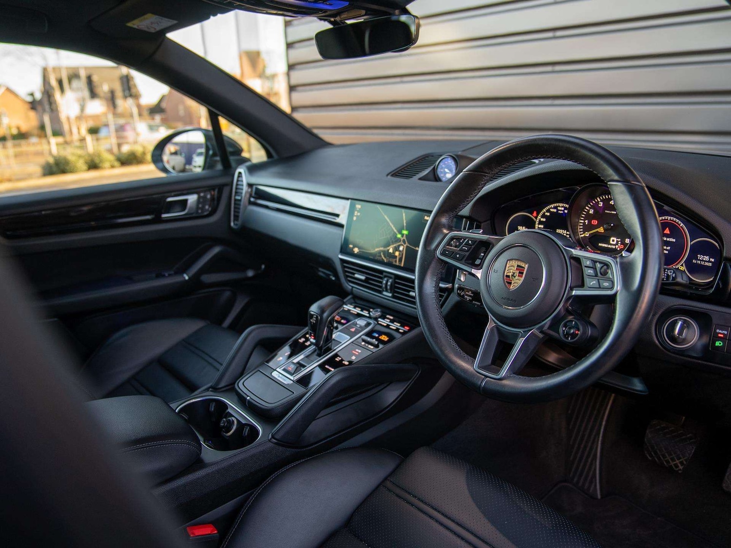 Used Porsche Cayenne 2023 for sale - 77018847: Photo 8