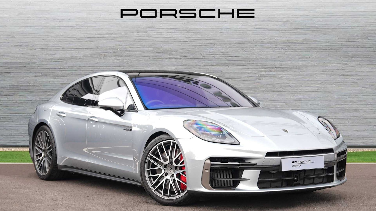 Used Porsche Panamera 2024 for sale - 75216880: Photo 1