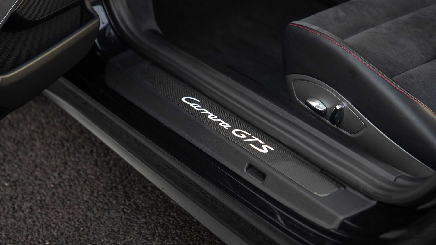 Used Porsche 911 2017 for sale - 76661921: Photo 29