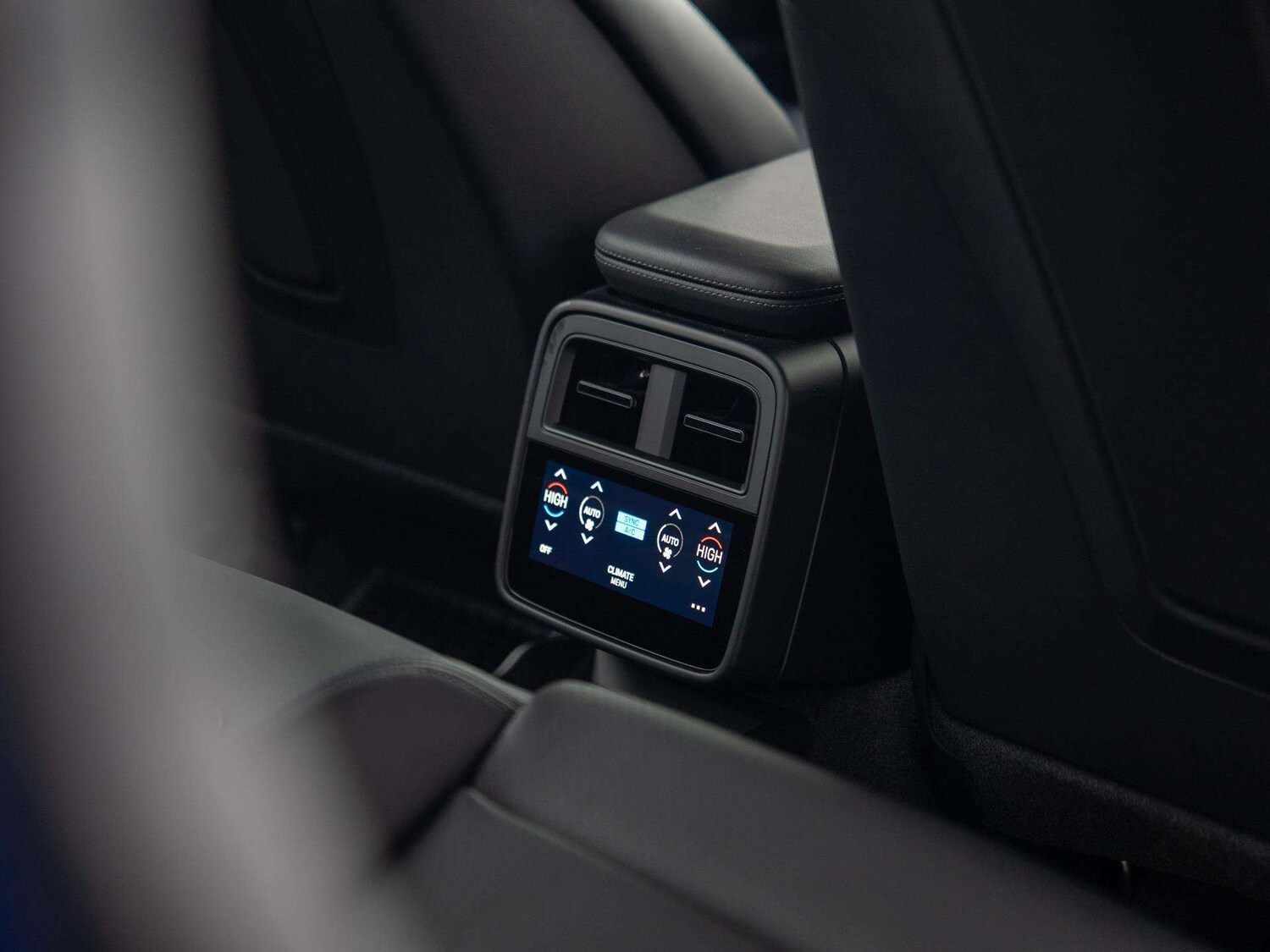 Used Porsche Taycan 2024 for sale - 77232918: Photo 14