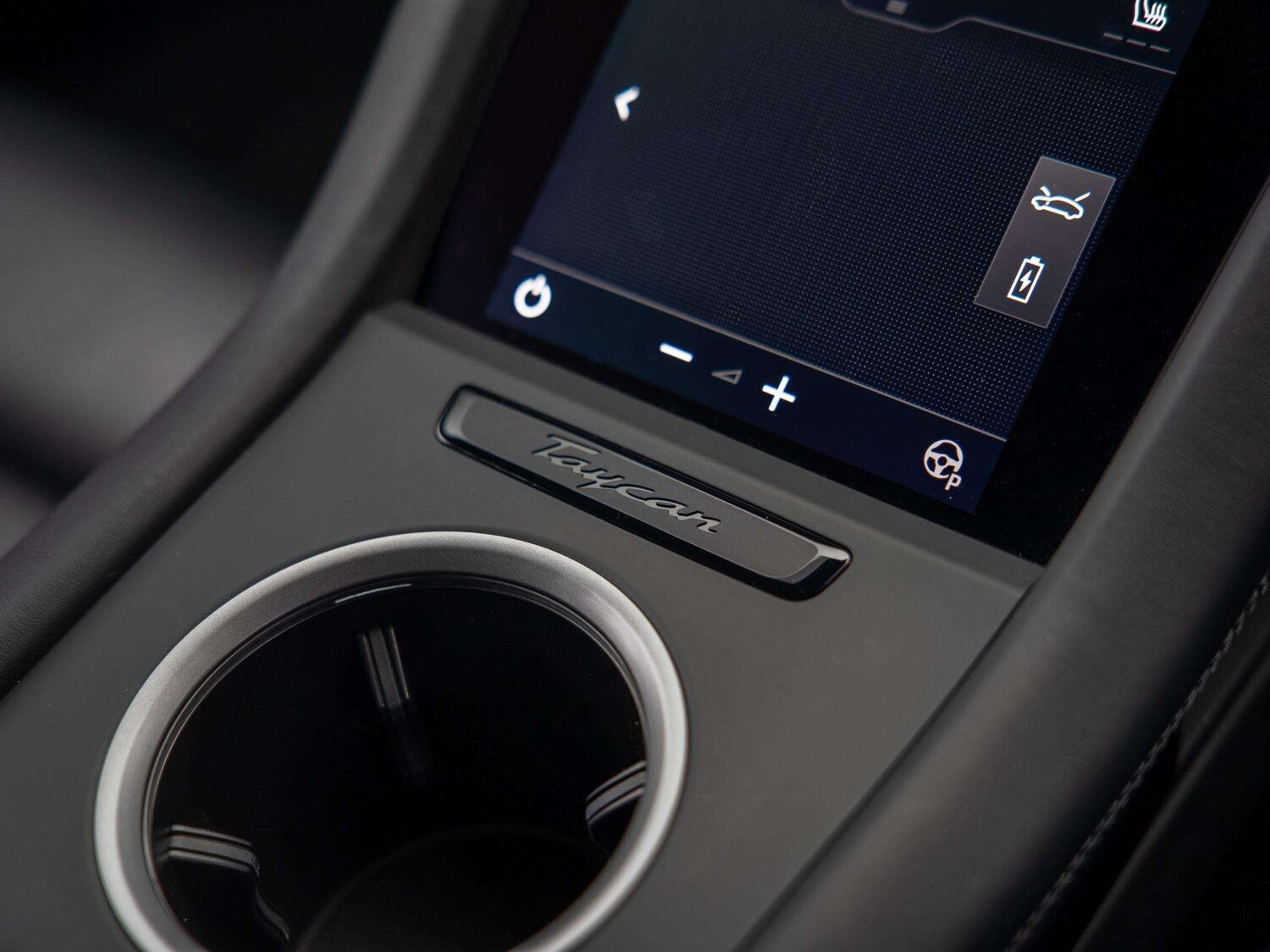 Used Porsche Taycan 2024 for sale - 77232918: Photo 15