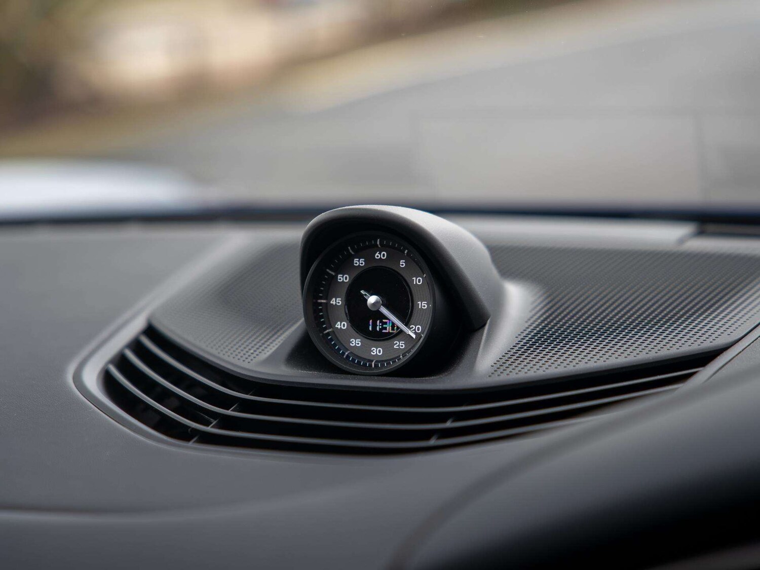 Used Porsche Taycan 2024 for sale - 77232918: Photo 30