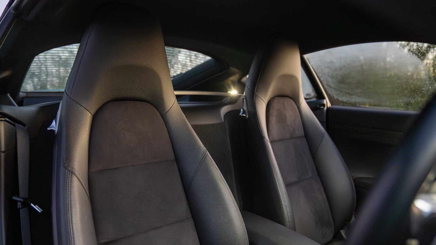 Used Porsche Cayman 2018 for sale - 77527106: Photo 11