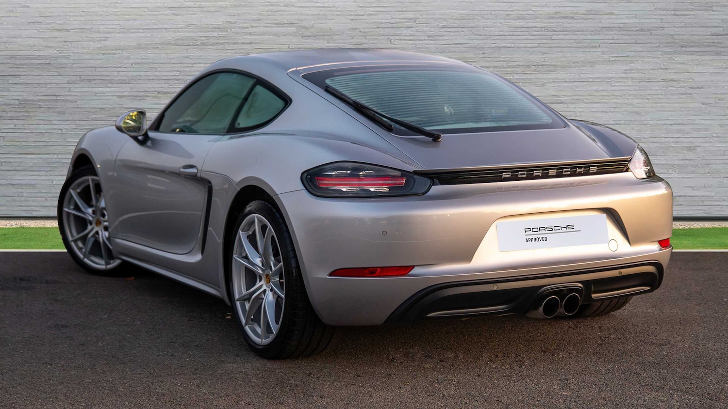 Used Porsche Cayman 2018 for sale - 77527106: Photo 2