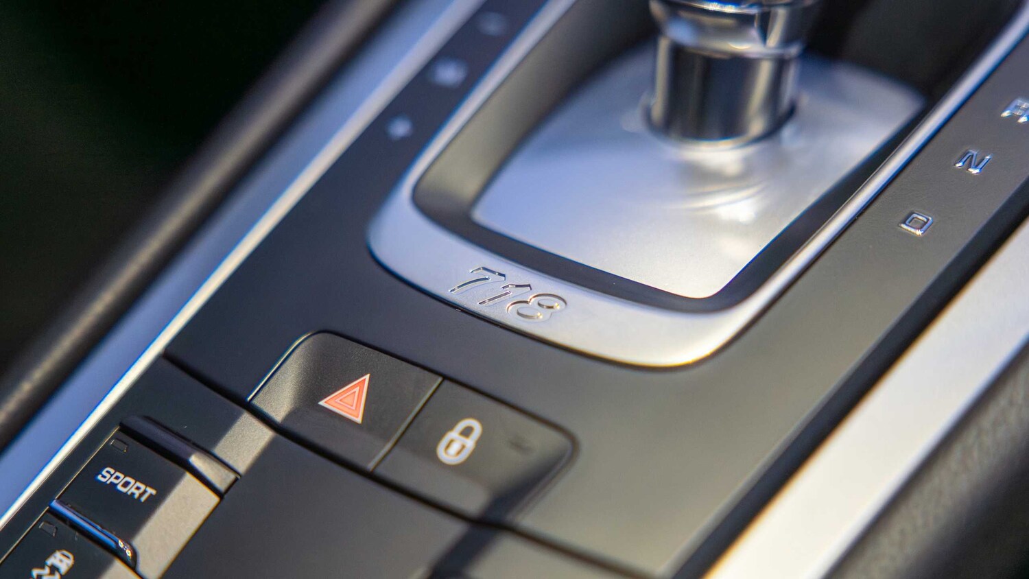 Used Porsche Cayman 2018 for sale - 77527106: Photo 24