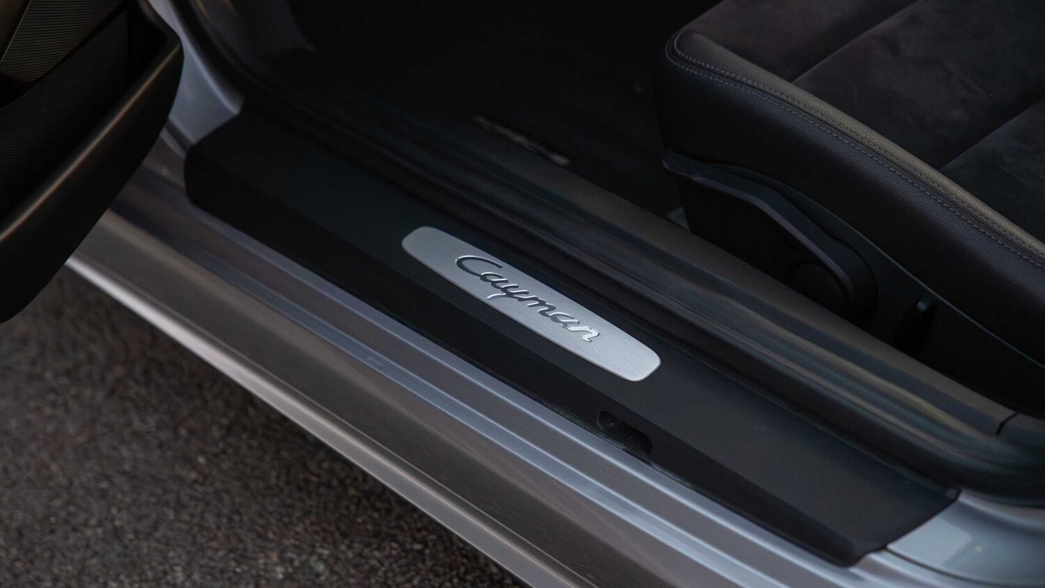 Used Porsche Cayman 2018 for sale - 77527106: Photo 30