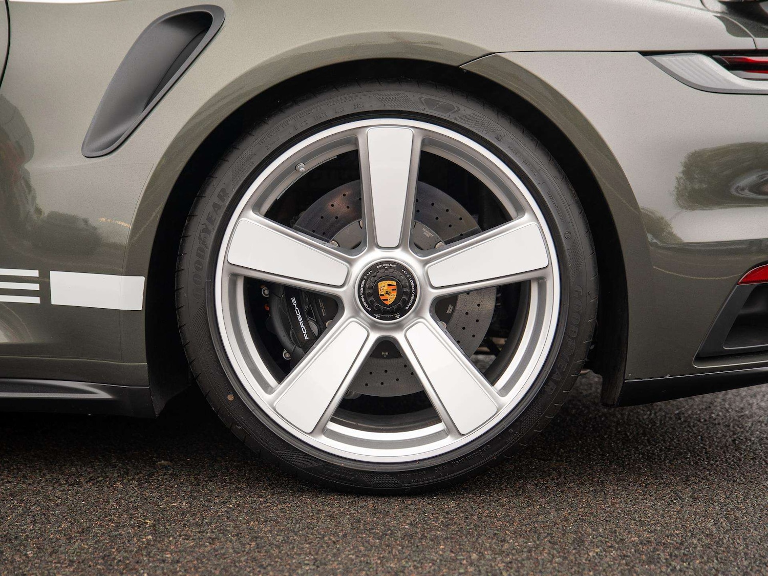 Used Porsche 911 2024 for sale - 76692075: Photo 4