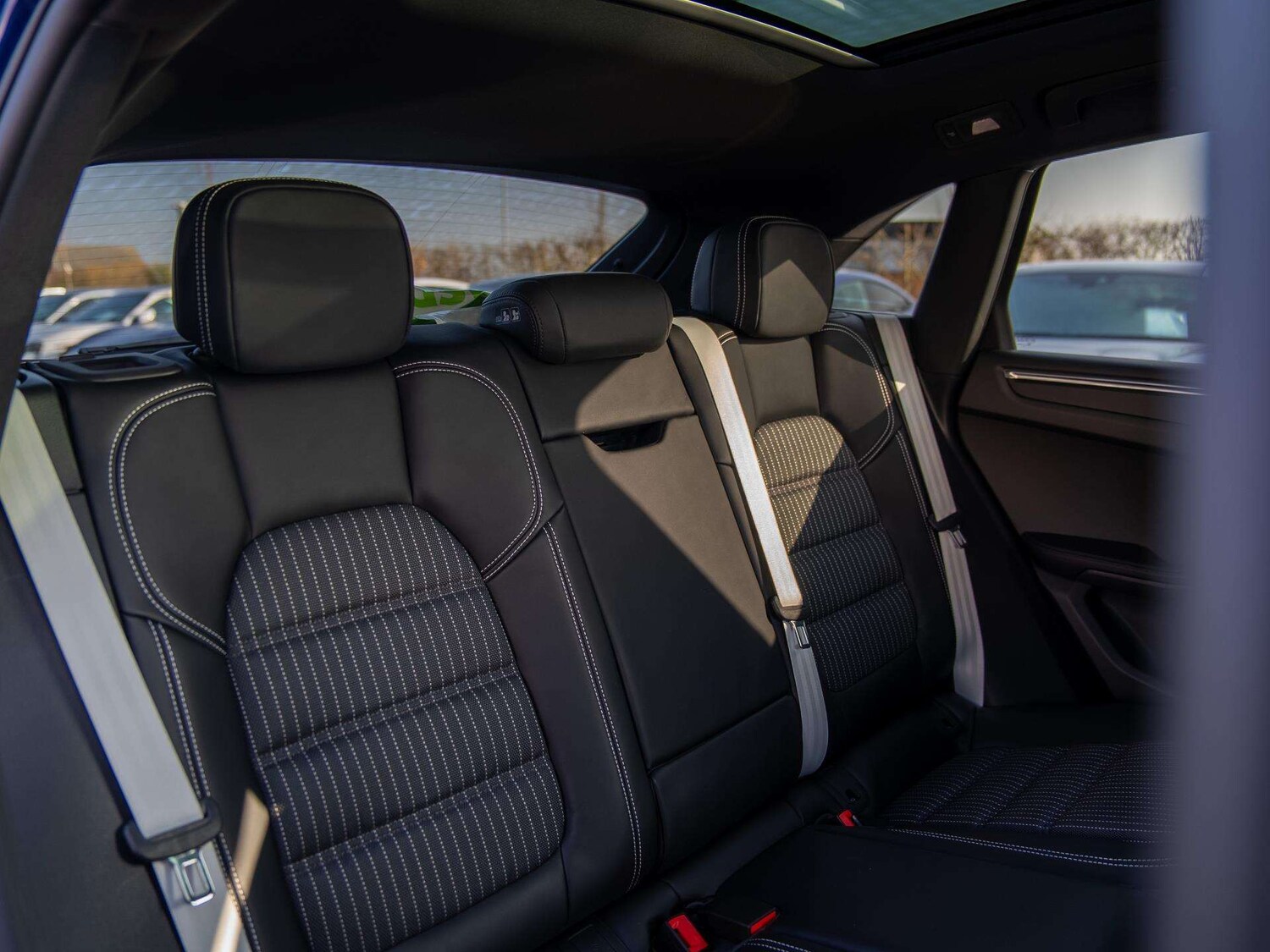 Used Porsche Macan 2026 for sale - 78023979: Photo 11