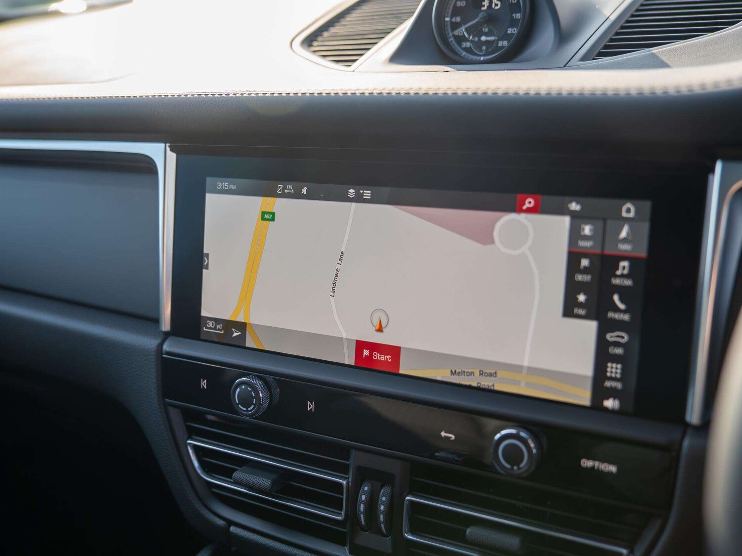 Used Porsche Macan 2026 for sale - 78023979: Photo 19