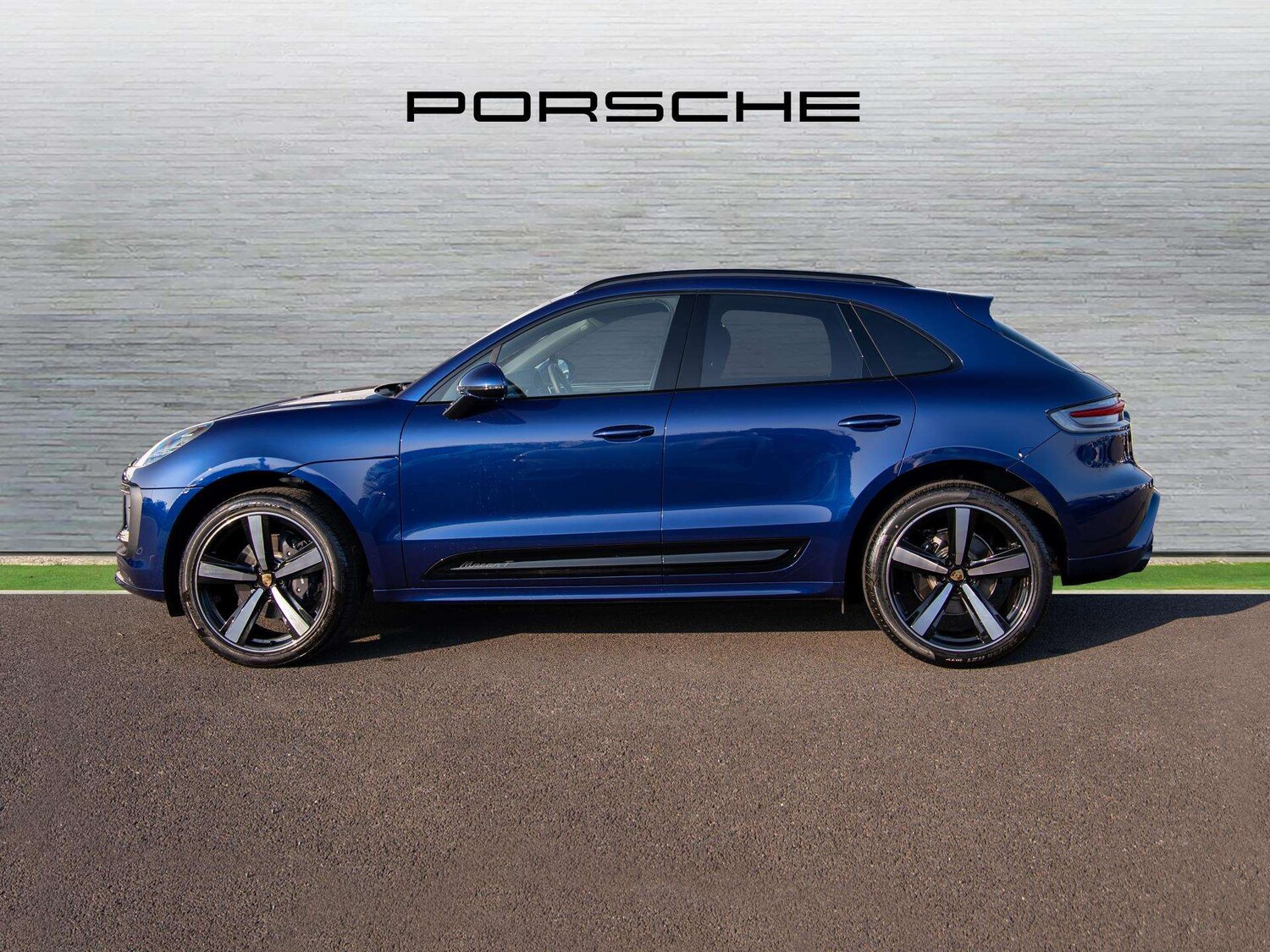 Used Porsche Macan 2026 for sale - 78023979: Photo 5