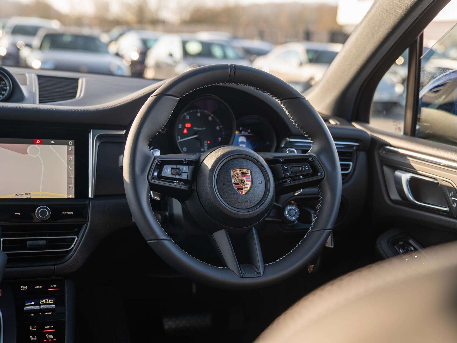 Used Porsche Macan 2026 for sale - 78023979: Photo 8