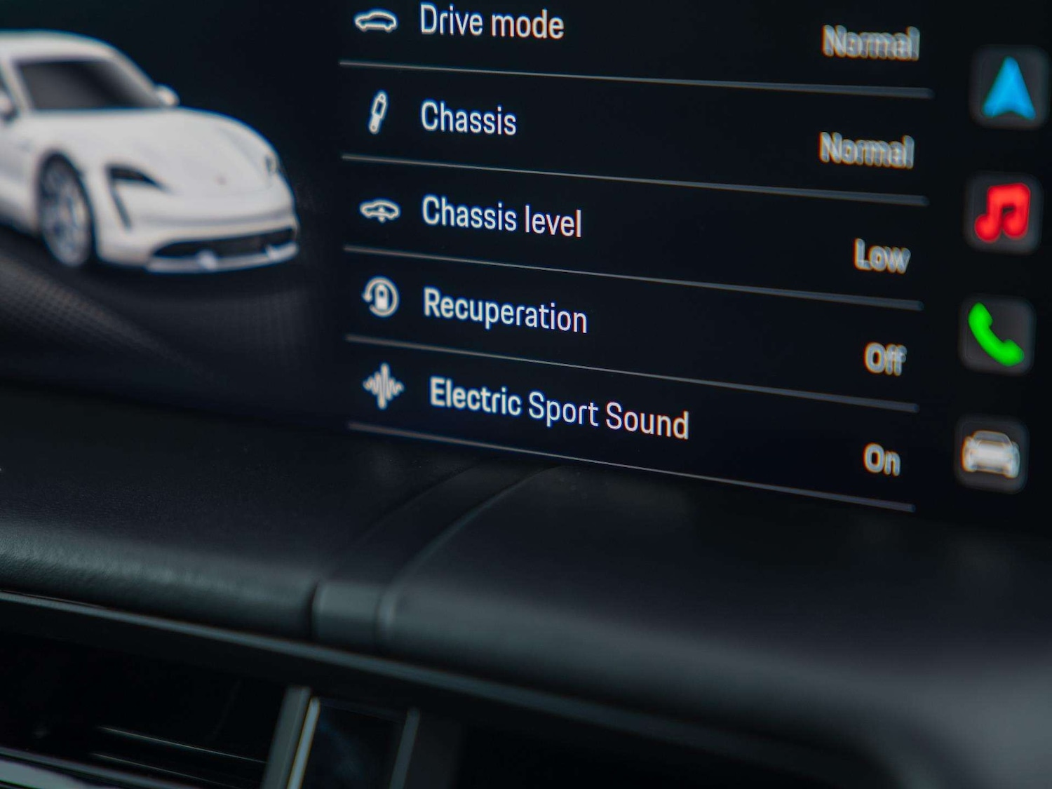 Used Porsche Taycan 2023 for sale - 77134900: Photo 15