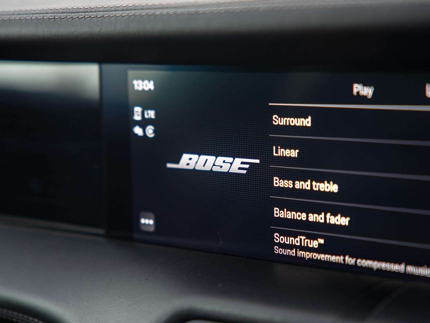 Used Porsche Taycan 2023 for sale - 77134900: Photo 18