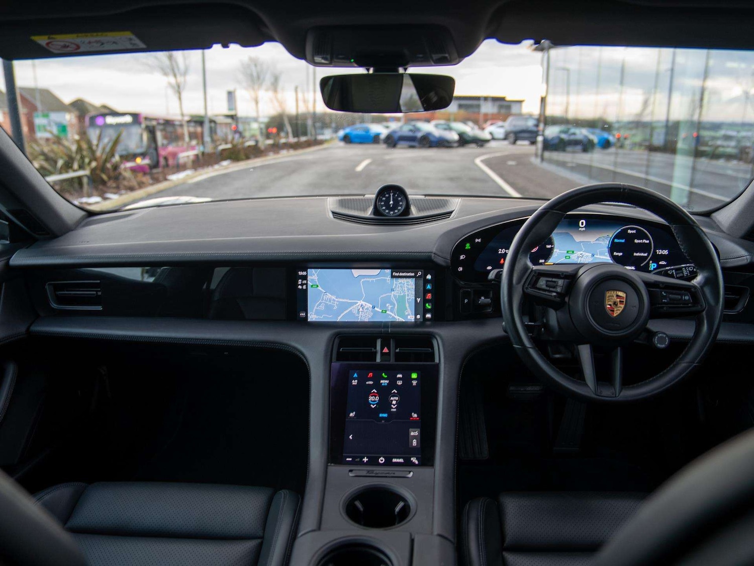 Used Porsche Taycan 2023 for sale - 77134900: Photo 3