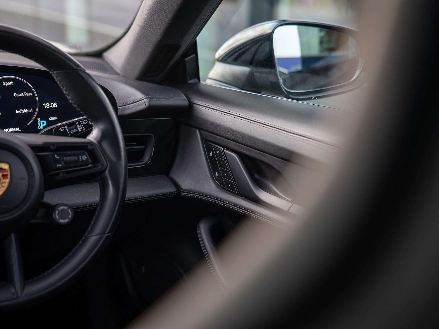 Used Porsche Taycan 2023 for sale - 77134900: Photo 31