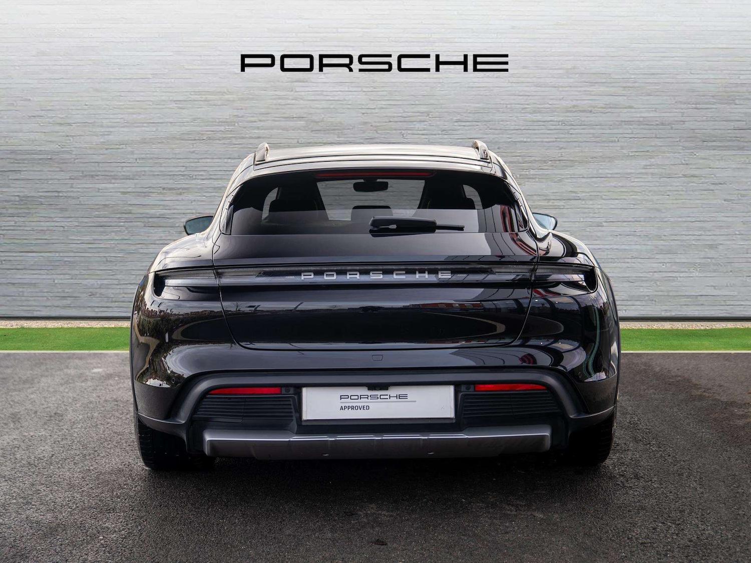 Used Porsche Taycan 2023 for sale - 77134900: Photo 7