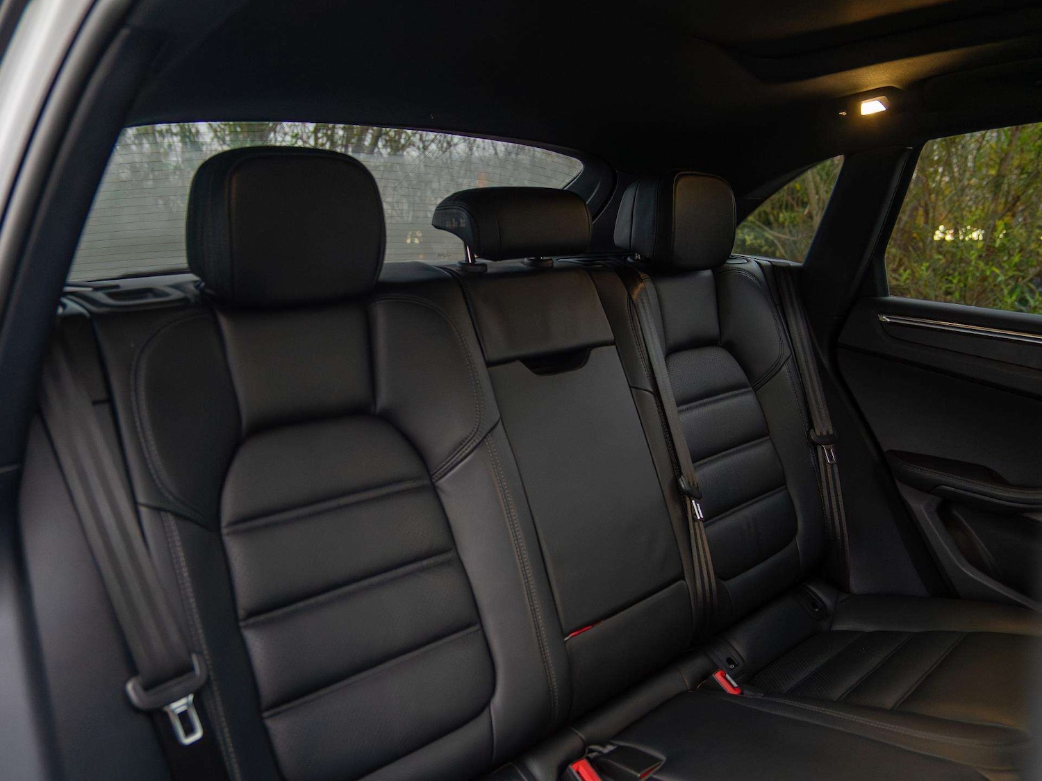 Used Porsche Macan 2022 for sale - 76955234: Photo 11