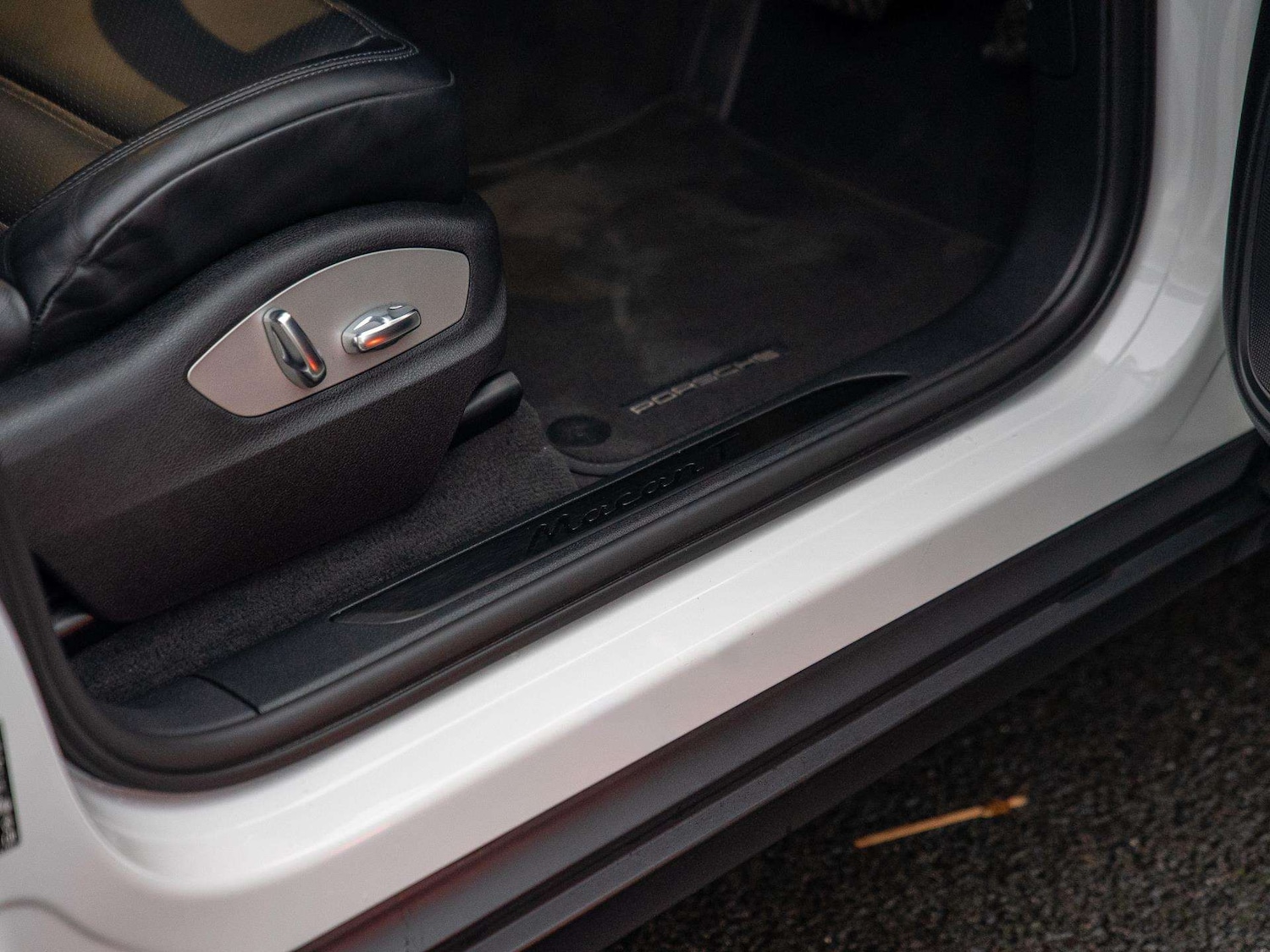 Used Porsche Macan 2022 for sale - 76955234: Photo 30