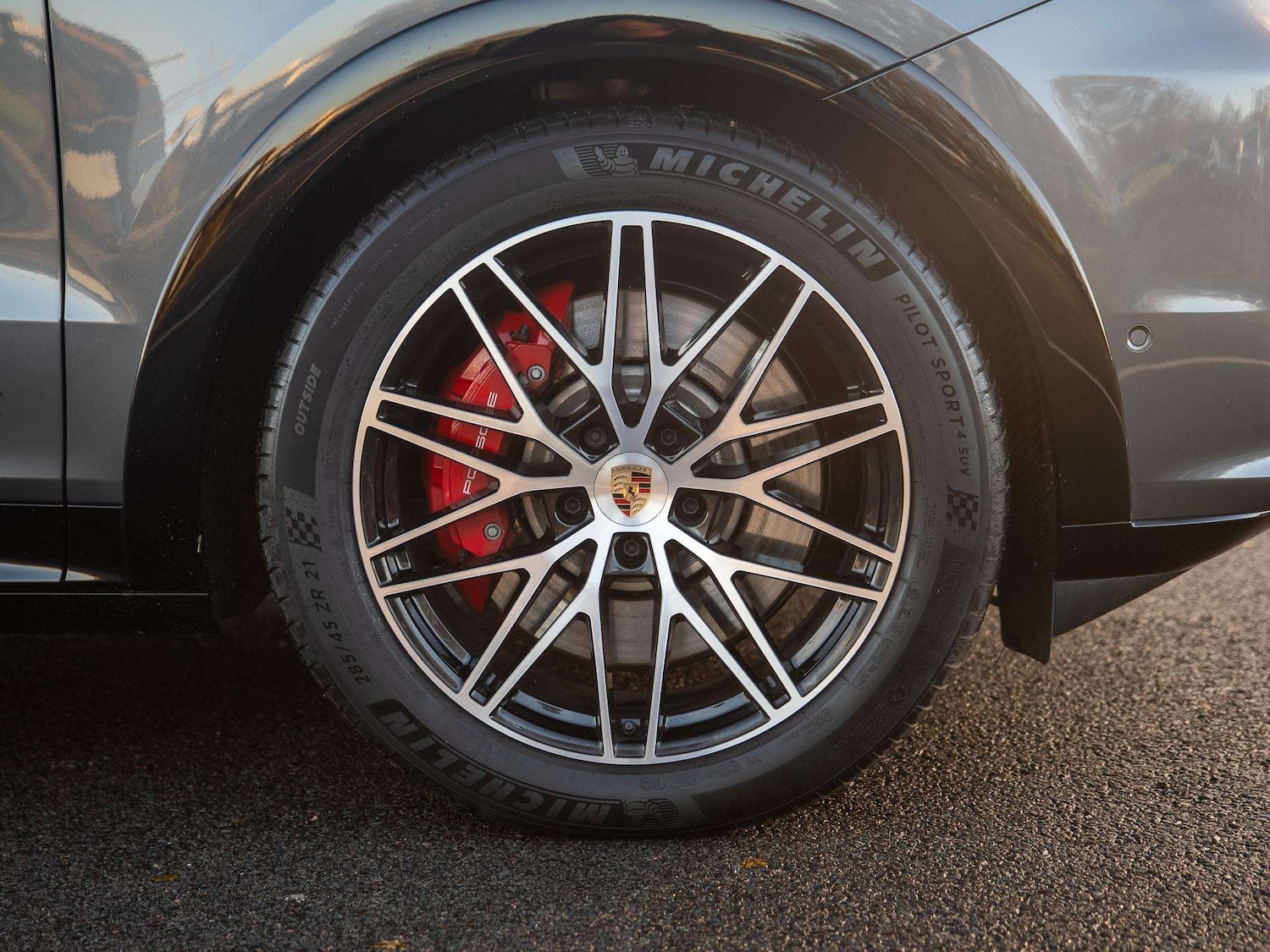 Used Porsche Cayenne 2025 for sale - 76978873: Photo 4