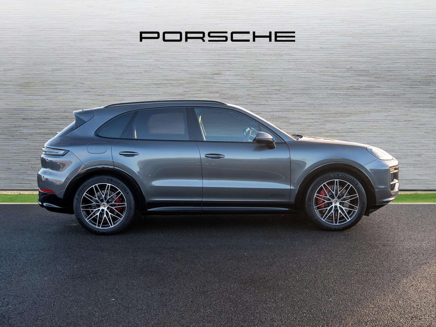 Used Porsche Cayenne 2025 for sale - 76978873: Photo 5