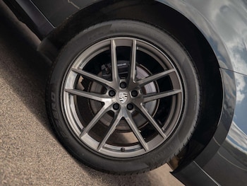 Used Porsche Macan 2024 for sale - 79351579: Photo