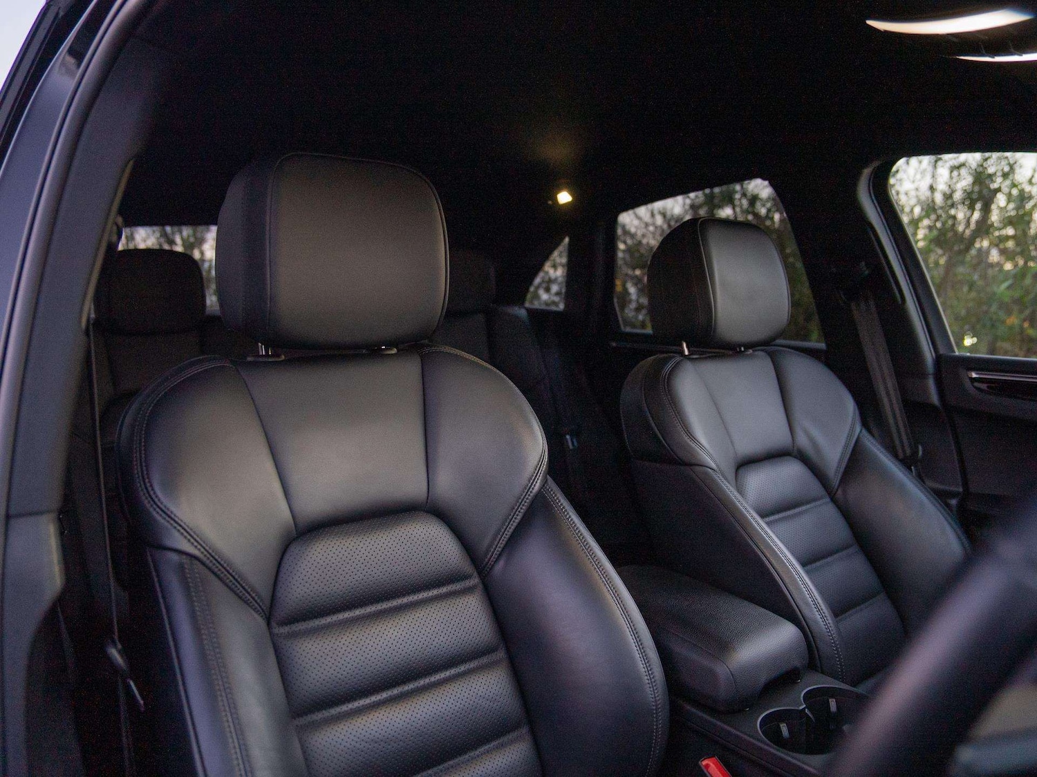 Used Porsche Macan 2022 for sale - 76705142: Photo 10