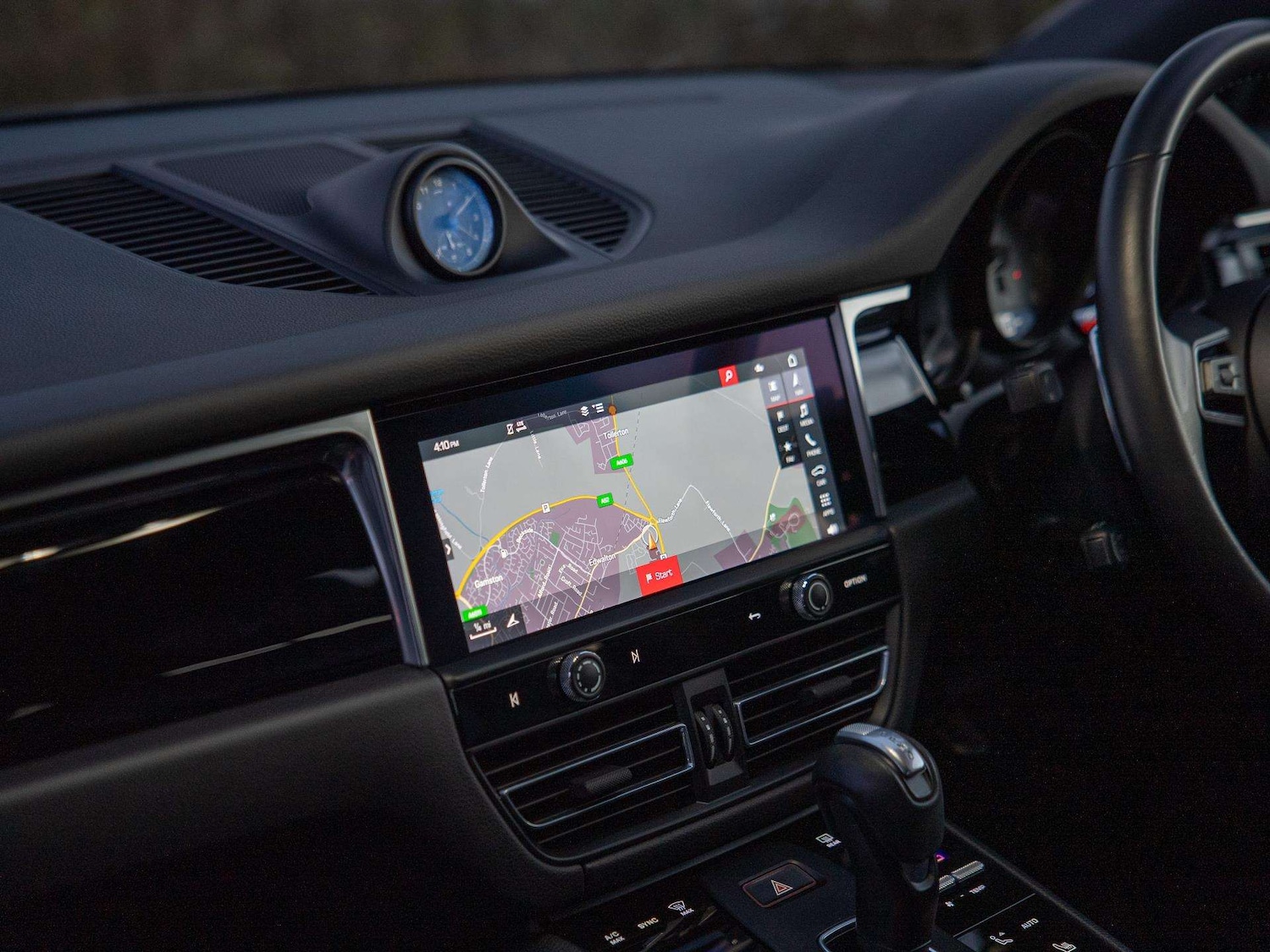 Used Porsche Macan 2022 for sale - 76705142: Photo 14