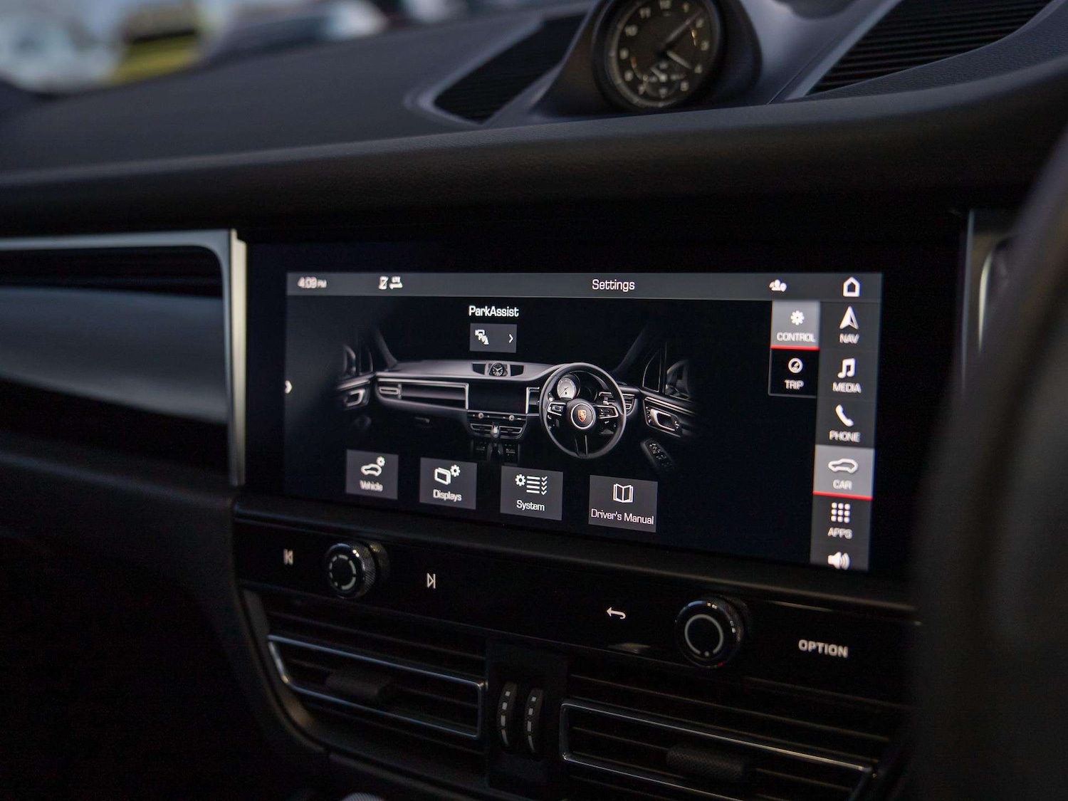 Used Porsche Macan 2022 for sale - 76705142: Photo 16