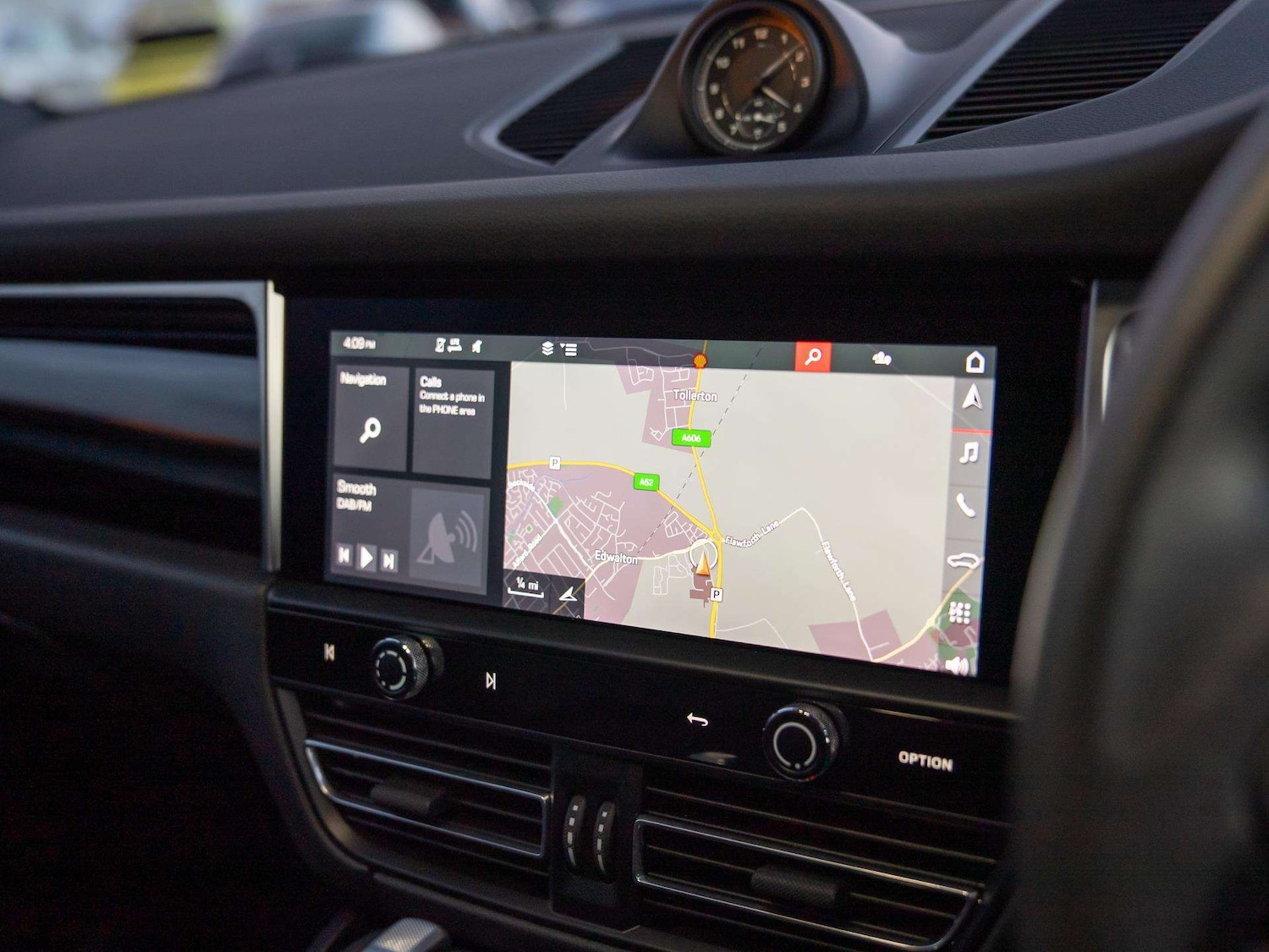 Used Porsche Macan 2022 for sale - 76705142: Photo 17