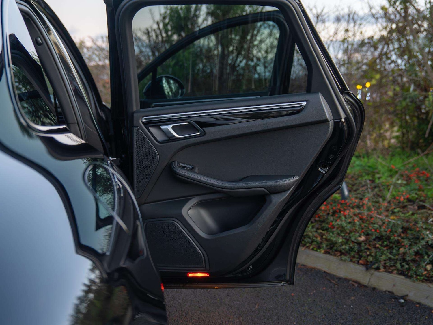 Used Porsche Macan 2022 for sale - 76705142: Photo 29