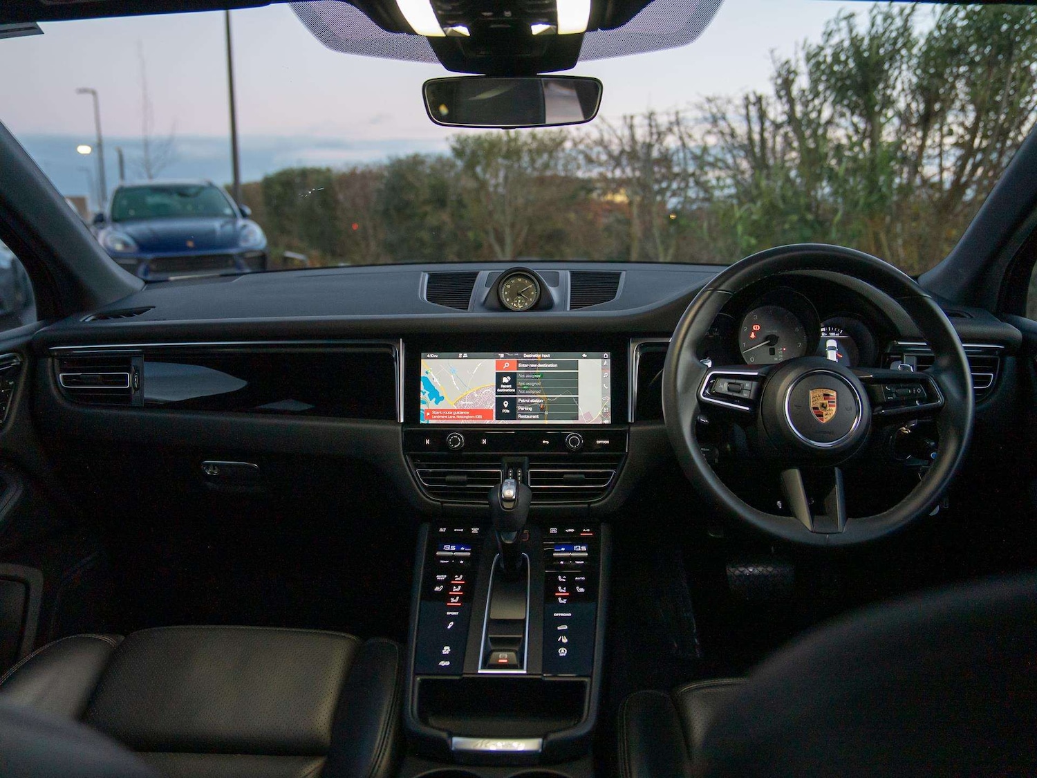 Used Porsche Macan 2022 for sale - 76705142: Photo 3