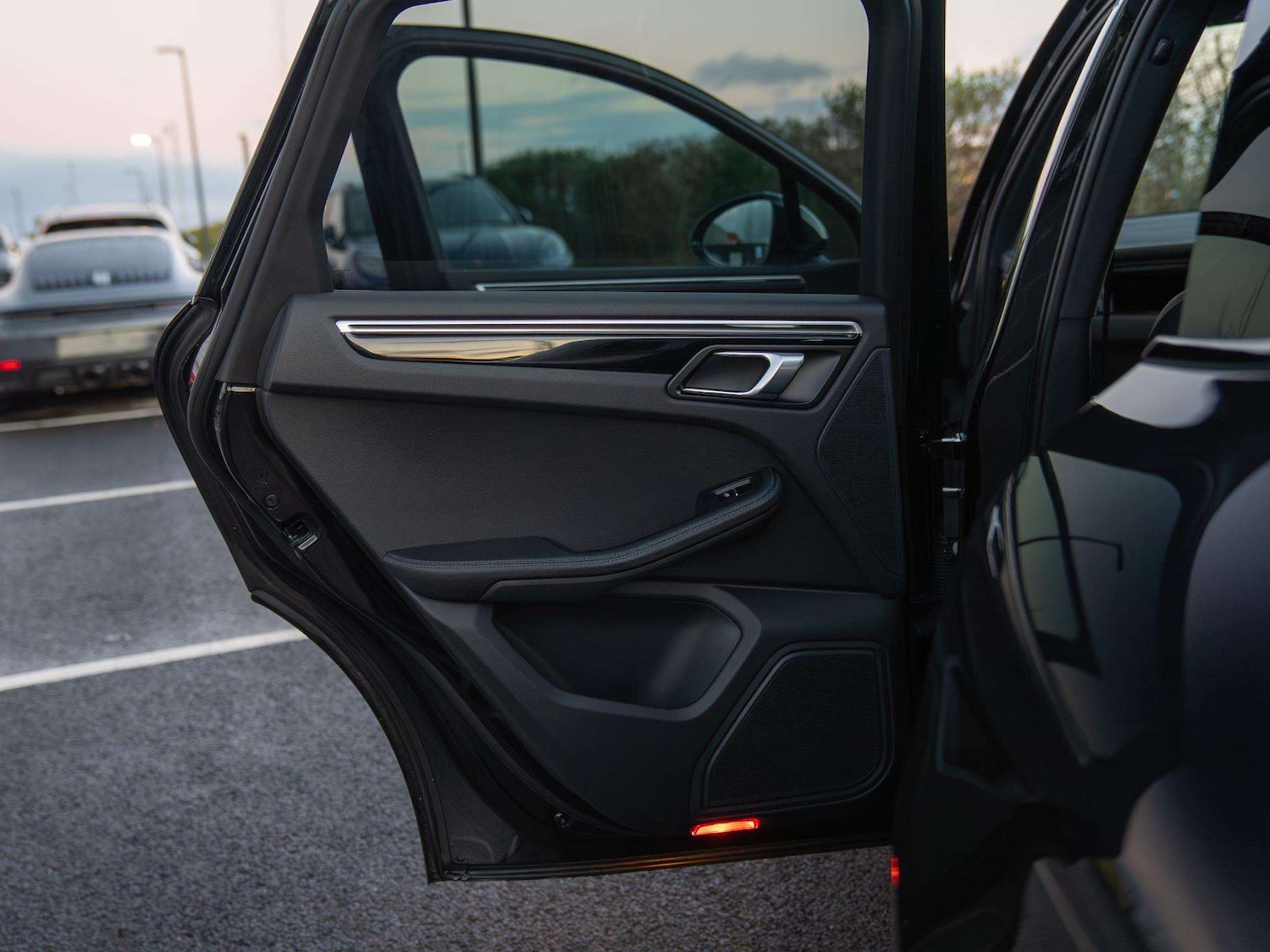 Used Porsche Macan 2022 for sale - 76705142: Photo 31