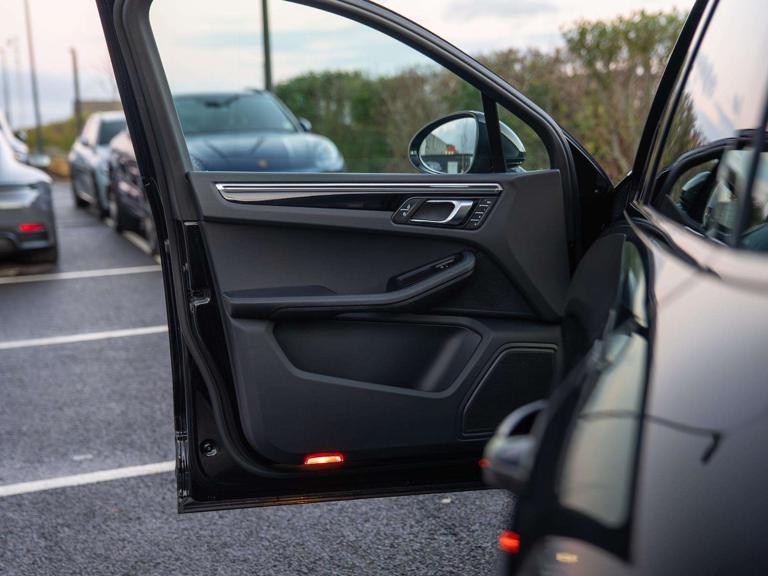 Used Porsche Macan 2022 for sale - 76705142: Photo 32