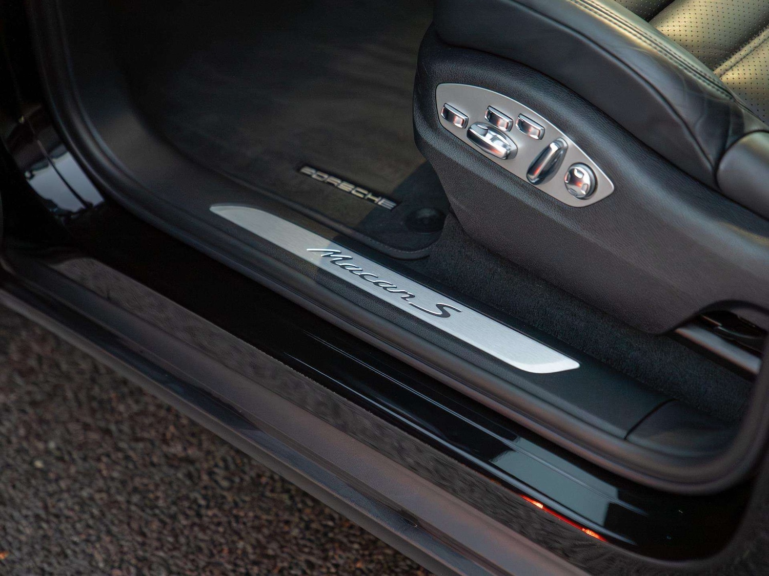 Used Porsche Macan 2022 for sale - 76705142: Photo 33