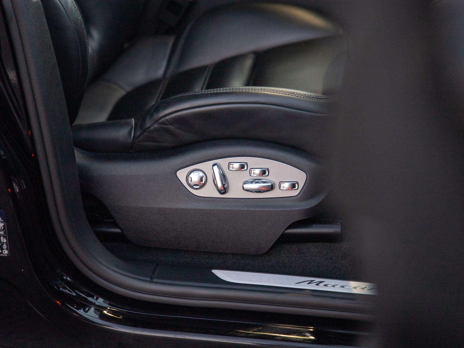 Used Porsche Macan 2022 for sale - 76705142: Photo 34