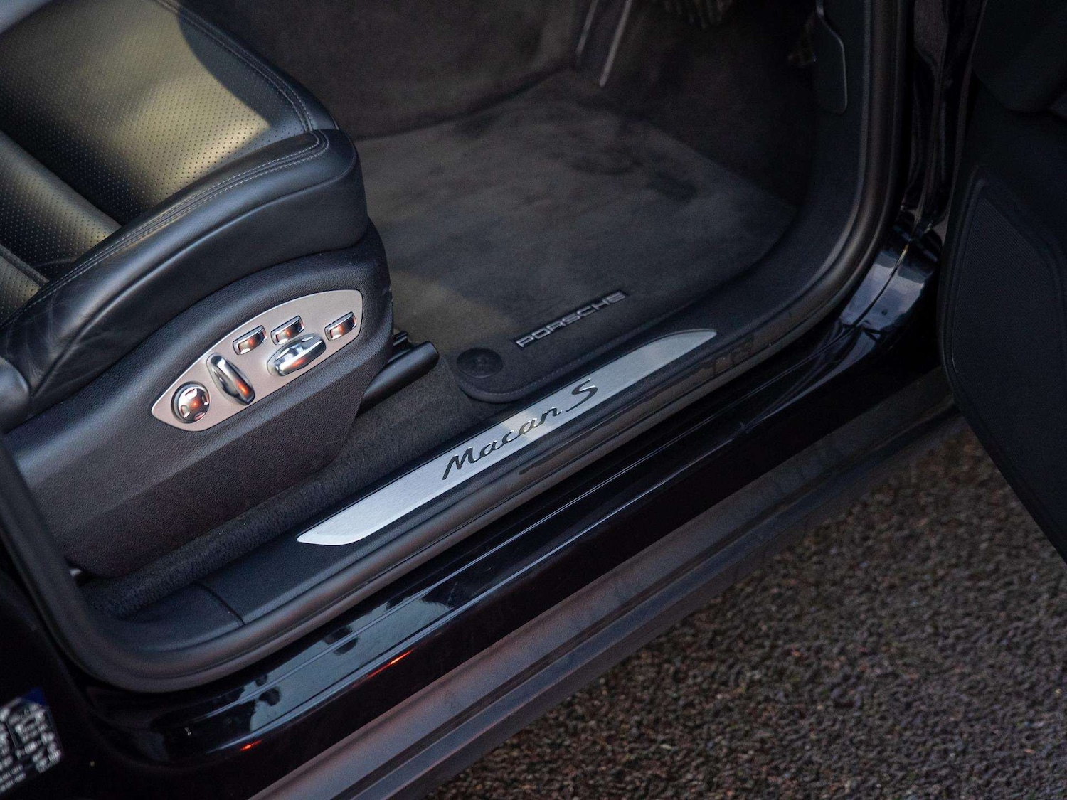 Used Porsche Macan 2022 for sale - 76705142: Photo 35