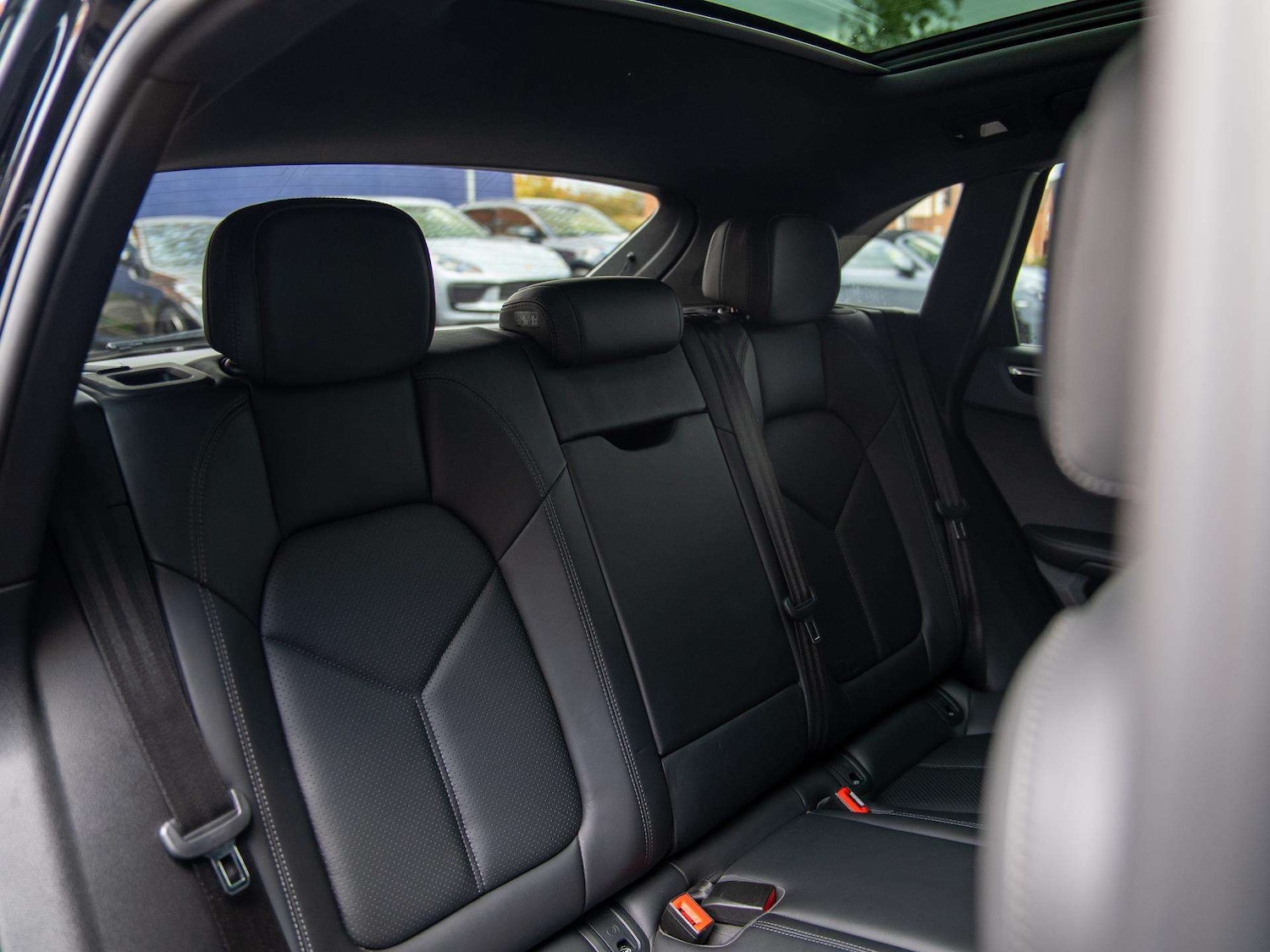 Used Porsche Macan 2019 for sale - 76421159: Photo 11