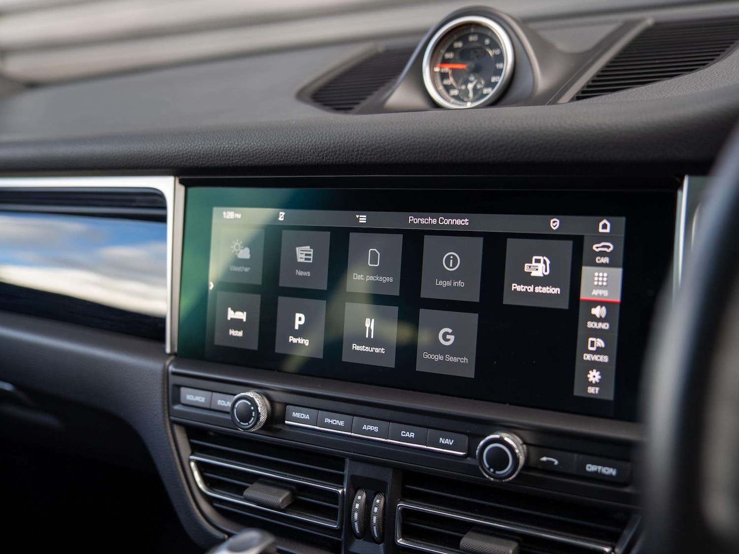 Used Porsche Macan 2019 for sale - 76421159: Photo 15