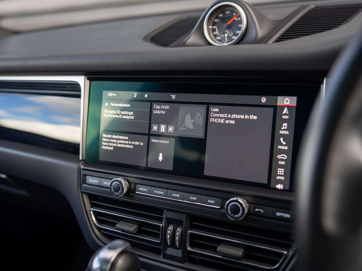 Used Porsche Macan 2019 for sale - 76421159: Photo 18