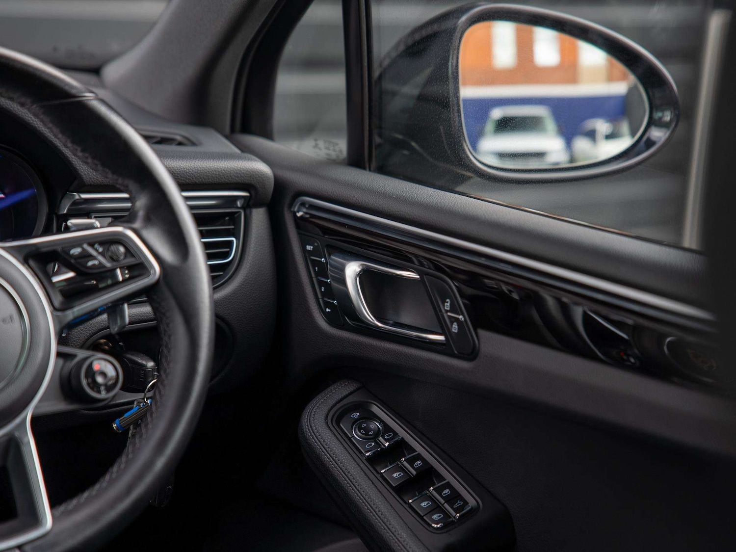 Used Porsche Macan 2019 for sale - 76421159: Photo 23