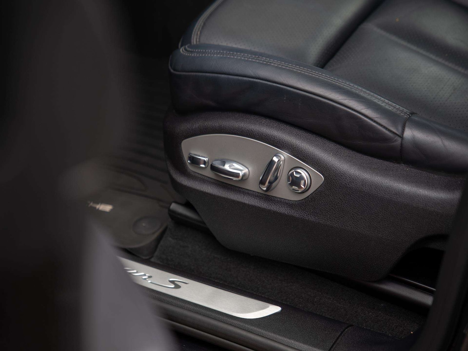 Used Porsche Macan 2019 for sale - 76421159: Photo 28