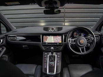 Used Porsche Macan 2019 for sale - 76421159: Photo