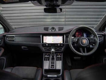 Used Porsche Macan 2023 for sale - 75535286: Photo